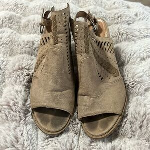 Nordstom Report Buckle heels